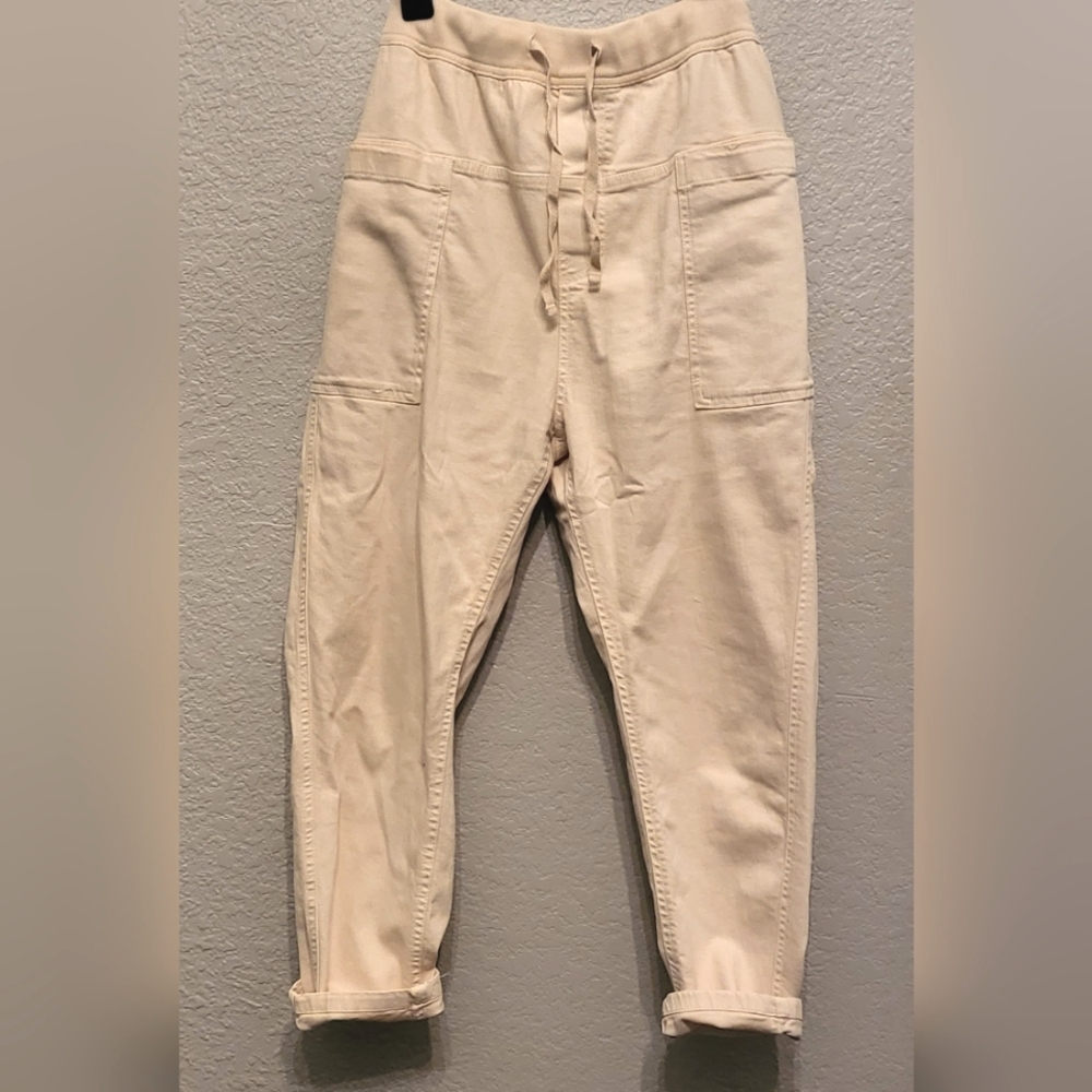 Zara Boyfriend cream denim pants.